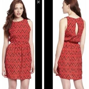 Jack BB Dakota‎ Dress Women's Small Pink Red Chevron Keyhole Mini